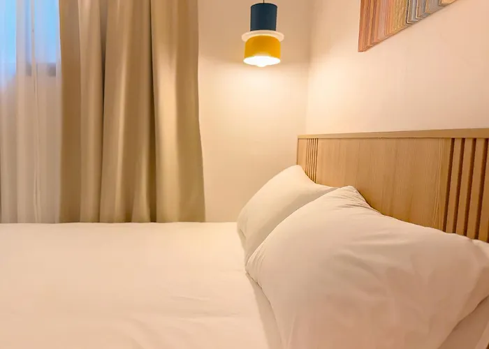 Hongdae,6 People, Hapjeong, 2-minute Walk From Mangwon Market, Yeonnam Cafe Street Appartement