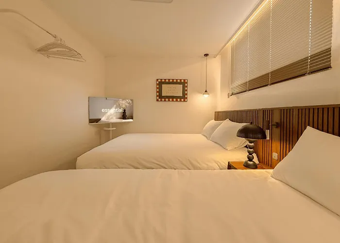 Hongdae,6 People, Hapjeong, 2-minute Walk From Mangwon Market, Yeonnam Cafe Street Appartement Seoel