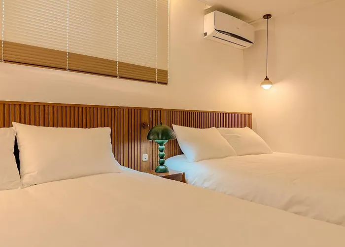 Hongdae,6 People, Hapjeong, 2-minute Walk From Mangwon Market, Yeonnam Cafe Street Appartement Seoel