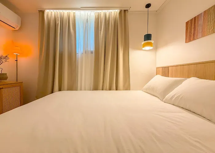 Appartement Hongdae,6 People, Hapjeong, 2-minute Walk From Mangwon Market, Yeonnam Cafe Street *