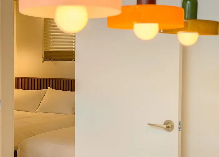 Hongdae,6 People, Hapjeong, 2-minute Walk From Mangwon Market, Yeonnam Cafe Street Appartement Seoel
